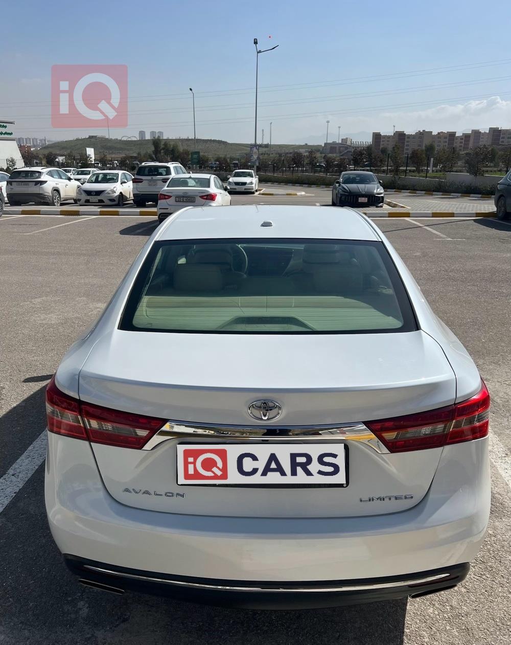 تويوتا أفالون